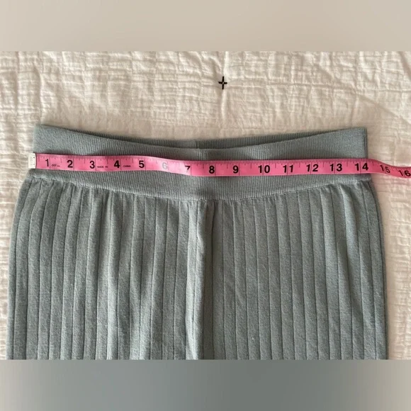 ABERCROMBIE & FITCH 90s Straight Ribbed Knit Sweater Pants Soft A&F Size M NWOT - Picture 9 of 14